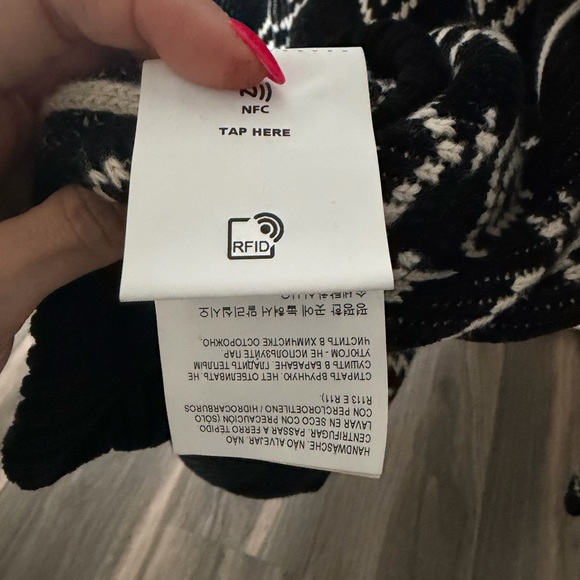 Golden Goose Black & Cream Geometric Crewneck Sweater - Picture 6 of 7